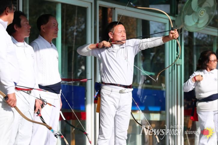 제30회 함양궁도협회장기 궁도대회 열려