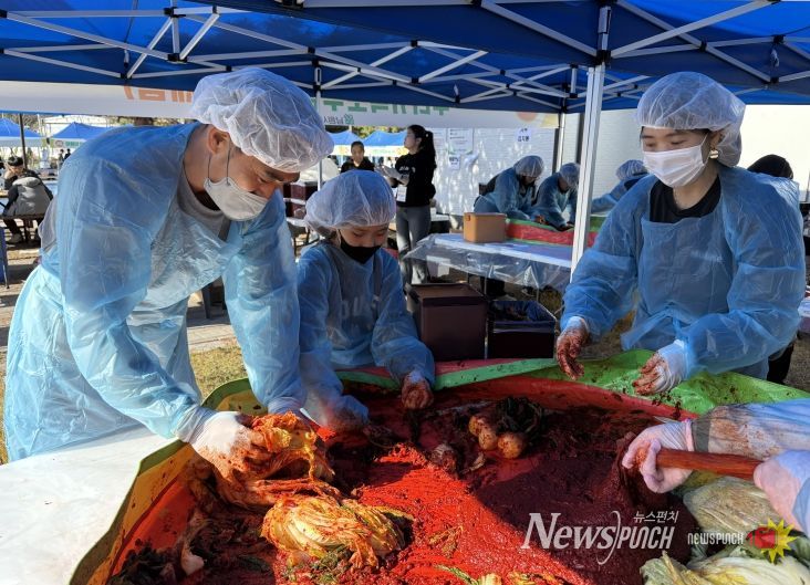 남원시청소년문화의집 가족체험프로그램‘우리 가족 김~치’성황리 운영