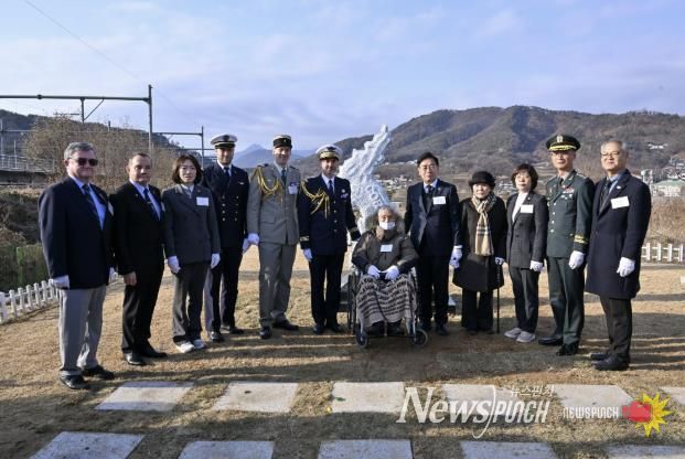 양평군수, 김봉오 참전용사,유경열 여사, 주한프랑스대사관 국방무관, 국가보훈지청장 등 주요내빈