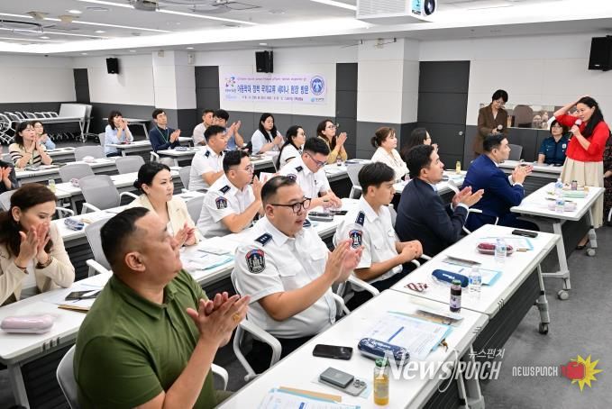 몽골경찰청 관계자들 아동학대 예방·홍보 국제교류
