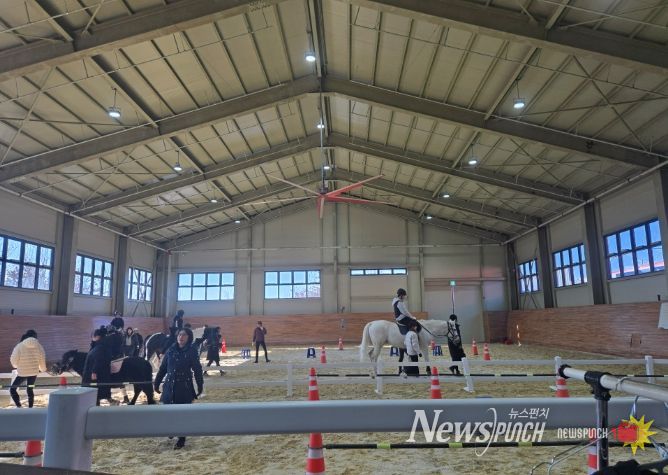 2025년 겨울 재활승마 가족 캠프