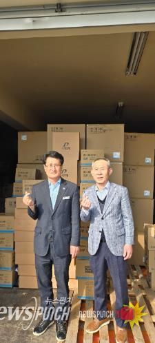 두영조명(주) 박인수 대표, 고창 상하면에 5천만원 상당 전등·조명기기 기부