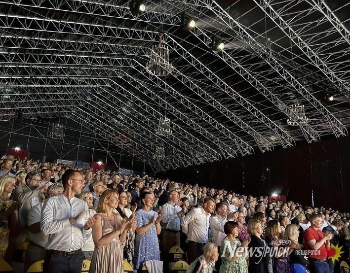 사아레마 오페라페스티벌 진출