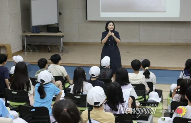 ‘꼬북클럽(GO! BOOKCLUB)’ 김혜정 작가와의 만남