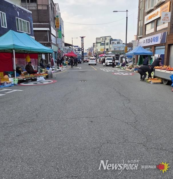 안성오일장 보행안전을 위해 노점 구획 정비에 나선다