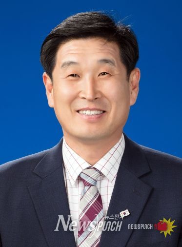 김영길 의원