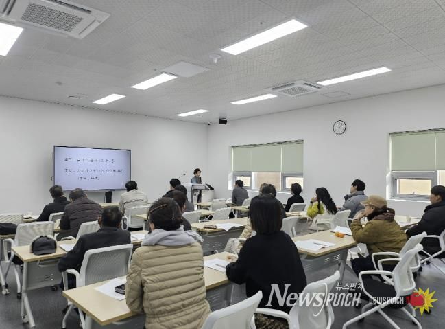 제2회 매헌강좌 강연 모습