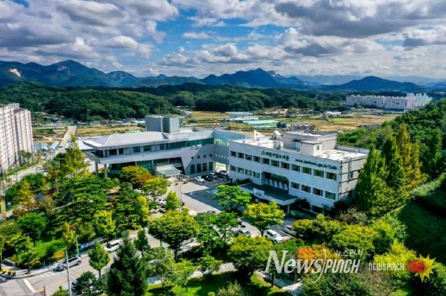 제천시립도서관 전경