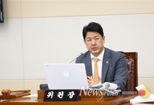 강원도의회 문관현 위원장,