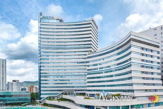 경기도가 민선 8기 3년 차 대표 정책을 뽑기 위해 오는 15일부터 온라인 투표를 진행한다.