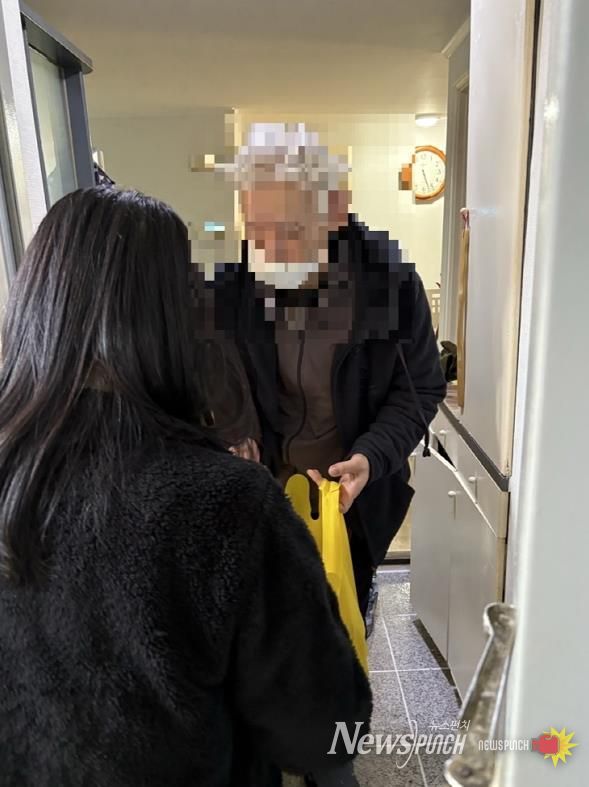 의정부시 장암동, 건강 취약계층에 겨울철 돌봄 꾸러미 전달