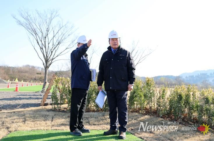 12일 진행된 무안군 늘어지 파크골프장 현장 점검