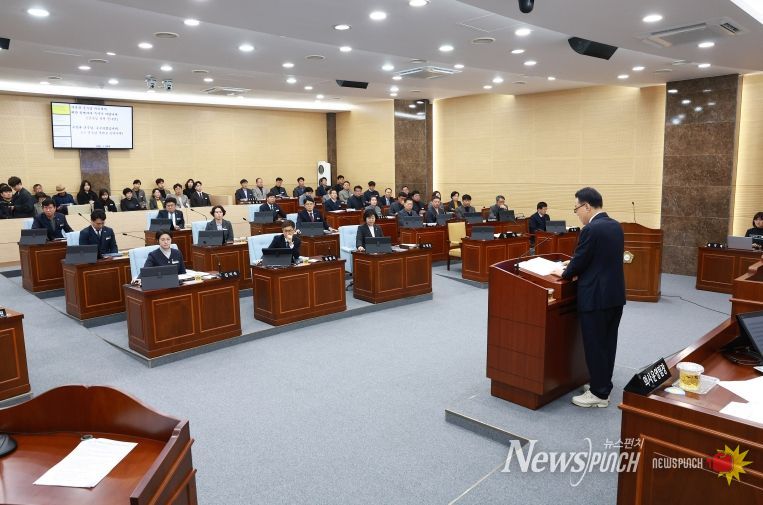 제277회 제2차 정례회 제2차 본회의(의회 본회의장)