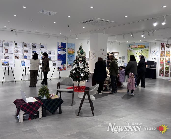 안동시가족센터, 가족과 지역 이야기 담은 전시회 개최