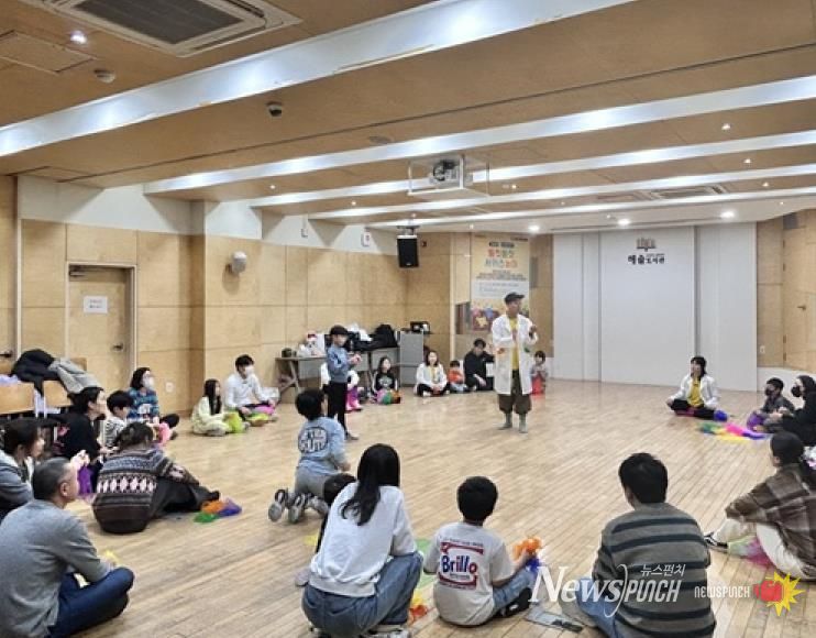 파주시 해솔도서관, 경기문화재단 '노는예술, 더하기' 사업 성황리에 마무리