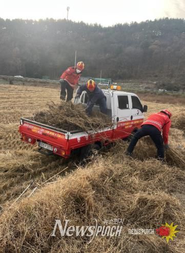 통영시, 산불예방 총력 대응 돌입 3(영농부산물 파쇄지원반 운영)