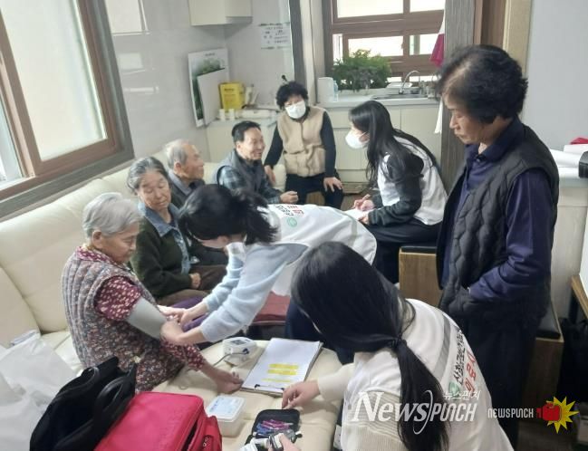 산청군, 이재민 건강 회복 위한 의료지원 지속