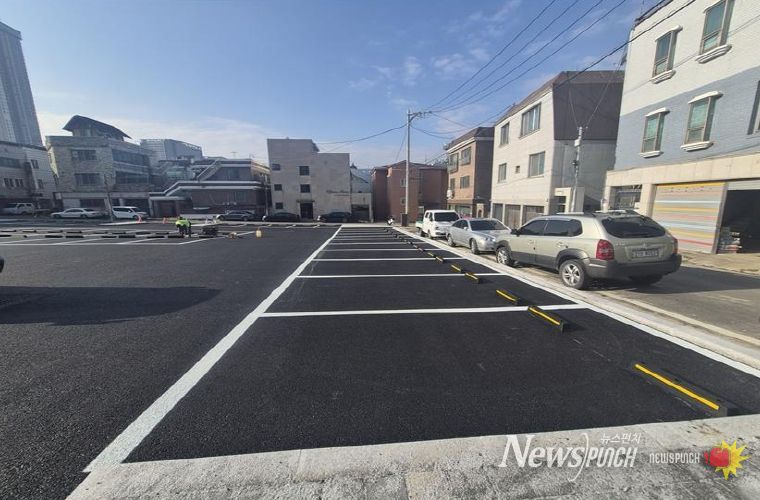 청주시, 흥덕구에 공영주차장 5개소 설치 완료. 사진(가경동 노외주차장)