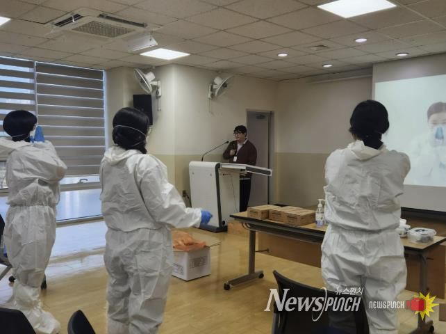 동두천시보건소, 감염병 발생 대비 개인보호구 착·탈의 실습 실시