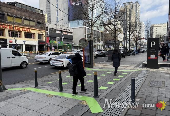 이태원역 일대 공공디자인 파일럿 프로젝트 현장(그린세이프브릿지_주간)