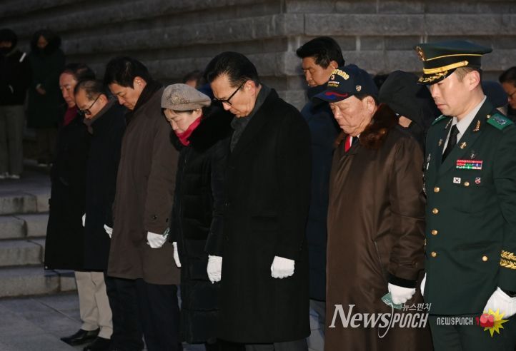 2026년 병오년(丙午年) 새해맞이 자유수호의 탑 참배