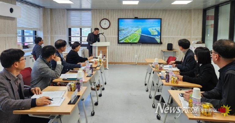 나주시보건소에서 남도음식문화큰잔치 개최지 적합성 평가를 진행하고 있다.