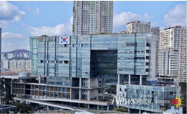 금천구청 종합청사 전경