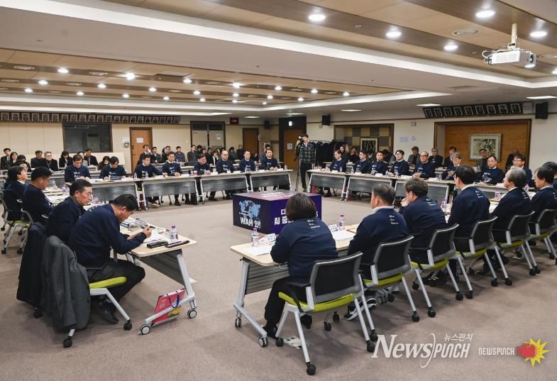 원주시, AI위원회 위원장 선출...전문가 중심 AI 거버넌스 공식화