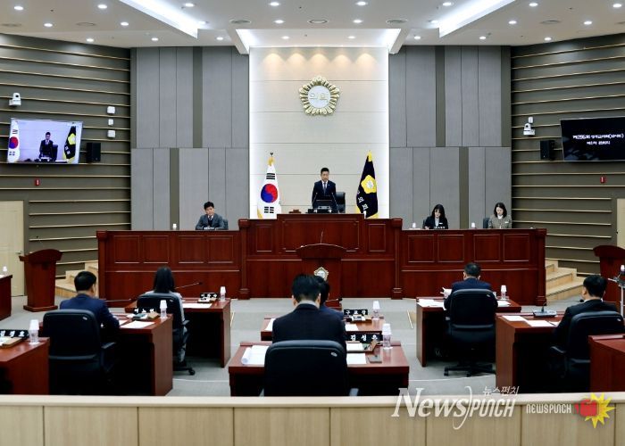 성주군의회, 제295회 임시회 개회... 2026년 의정활동 본격화