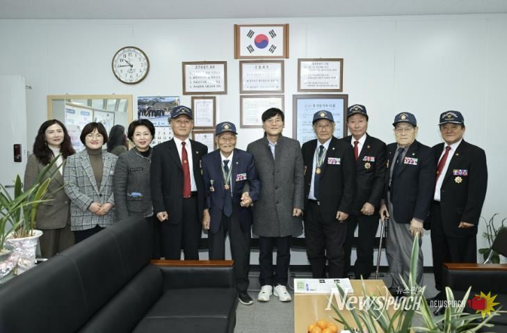 거제시, 신년맞이 보훈단체·대한노인회 방문