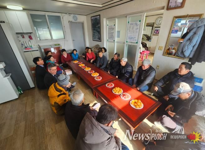 정재택 고창 아산면장, 마을좌담회 소규모 민원 해결나선다