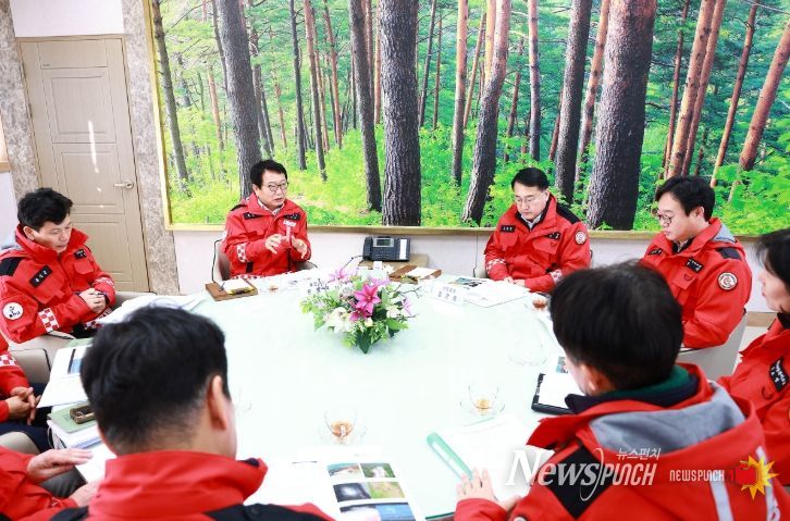 울진군, 산림청과 산불․재선충병 대응 협력 논의