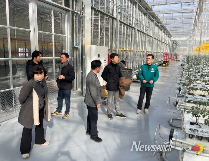 경북도 스마트농업혁신과장 임대형스마트팜단지 방문