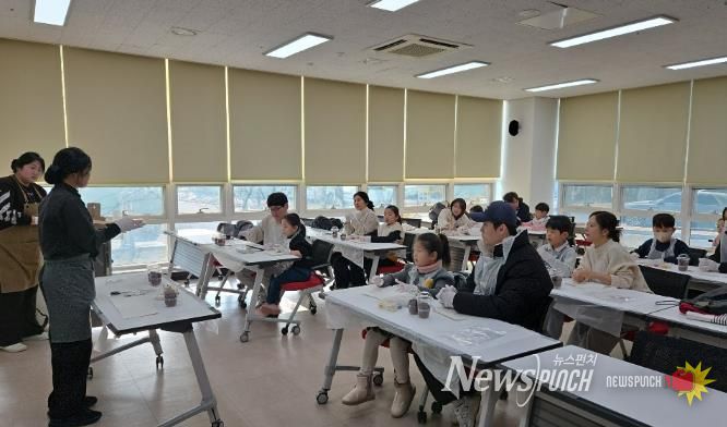 시립중앙도서관 겨울방학 프로그램 운영 사진