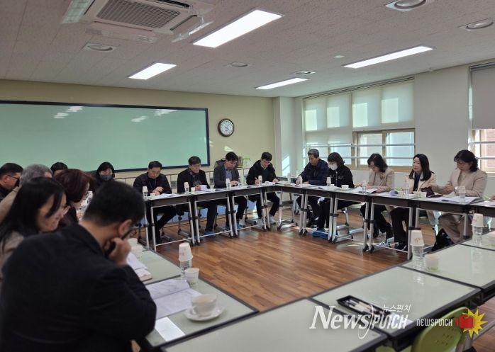 ‘개교업무추진 상황점검단’ 회의