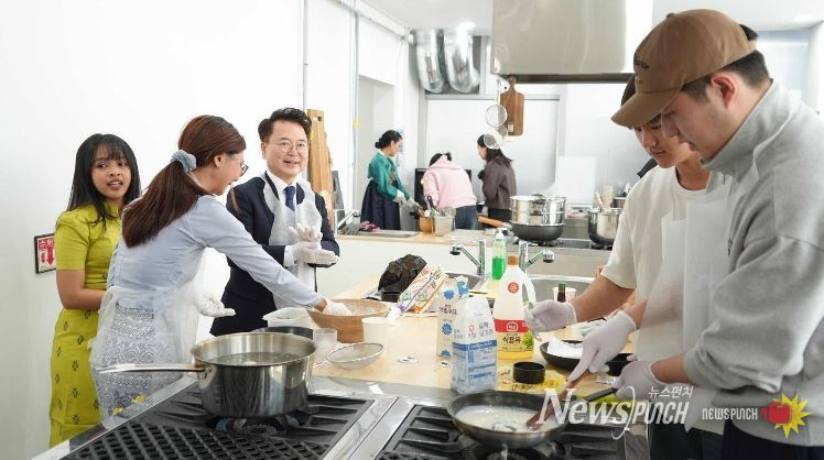글로벌 만두빚기 교류 행사