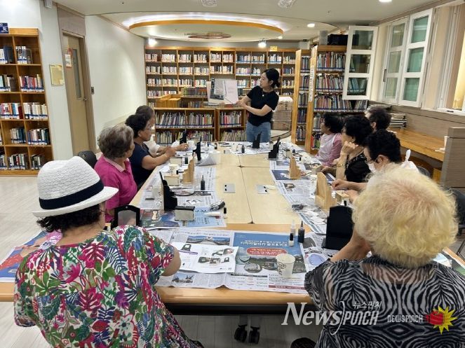 김제시립도서관, 작은도서관 3곳에 순회사서 지원