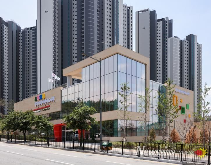 생각자람어린이도서관 전경