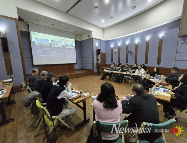 23일 안산 성호박물관에서 '2026년 안산시 박물관운영자문위원회'가 진행중이다.