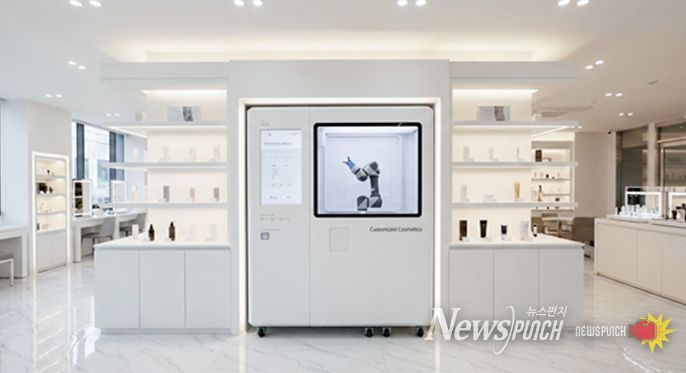 고객 중심 로봇기술 적용 화장품 제조기 디자인 개발