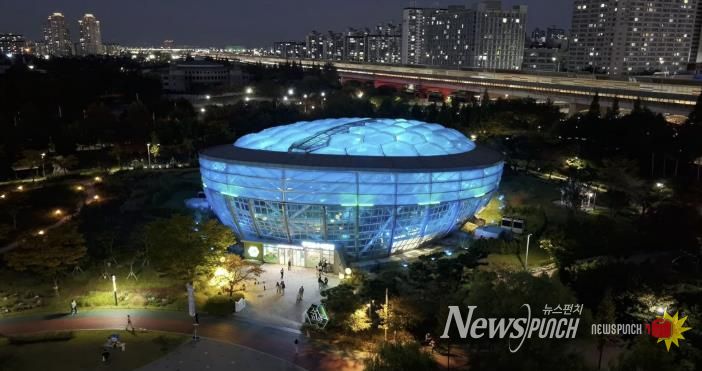 부천호수식물원 수피아 야간 전경