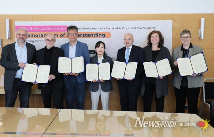 박형준 부산시장, “15분도시 부산, 세계적 정책 모델로 도약”… 파리 소르본대학 산하 Chaire-ETI와 업무협약 체결