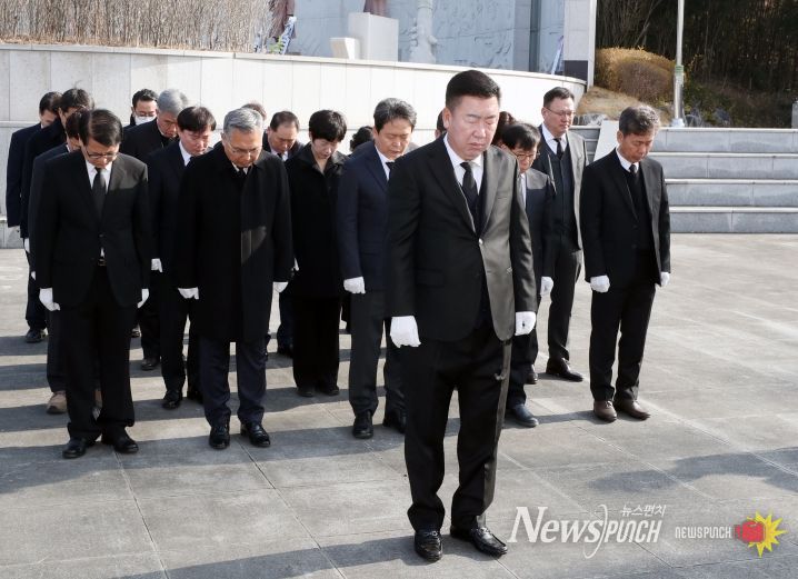 청주시, 제107주년 3·1절 맞아 독립운동 기념 참배