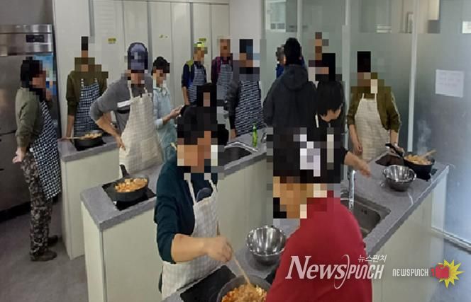 주간재활프로그램 요리치료 모습