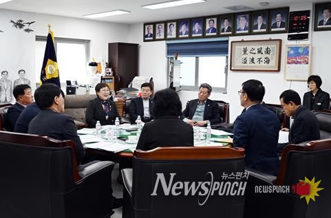 남해군의회 3월 정례 의원간담회