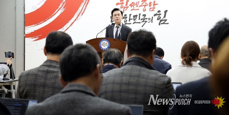 김태흠 지사, 대통령에게 항구적 통합법안 제시