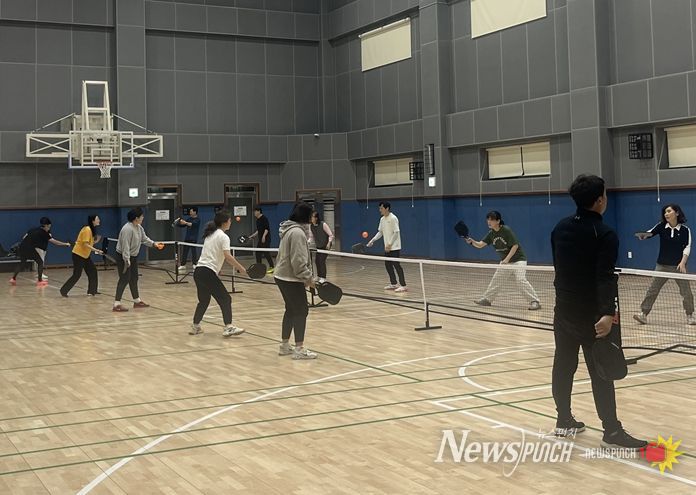 피클볼 수업(사진 제공=북구시설관리공단)