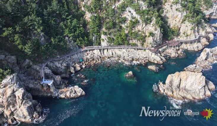 초곡 용굴촛대바위