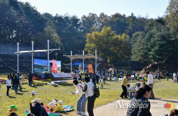 (참고사진-지난해)유아숲 프로그램 가족의 숲 행사가 개최 됐다