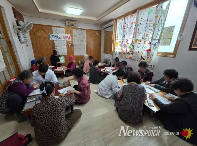 거창군 치매안심마을 3개소'우리동네 좋·치·예 '프로그램 시작